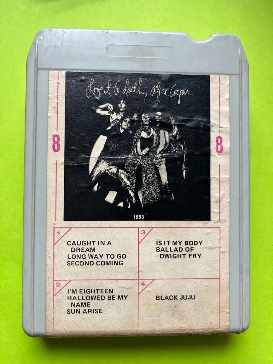 Alice Cooper - Love It To Death (1971)